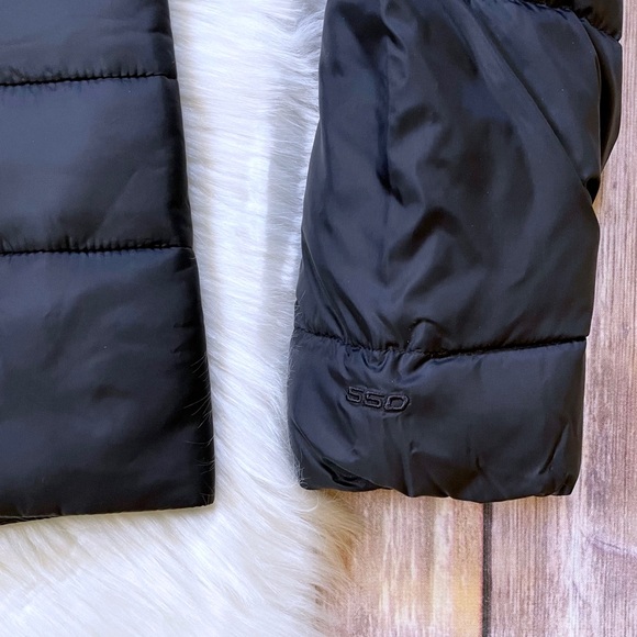 The North Face Women’s Aconcagua Jacket In Black - Picture 3 of 7